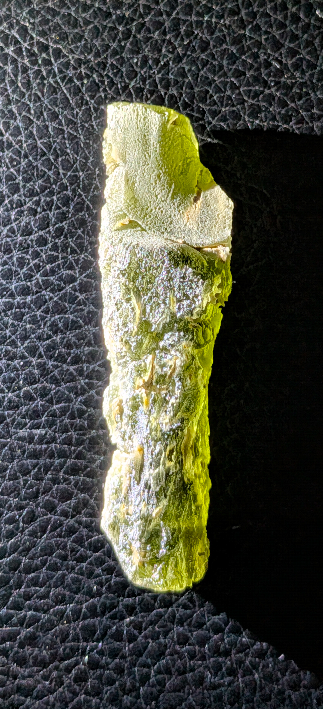 A+++ Grade Moldavite From Nesmen - Zahrada #131 - 12.87g