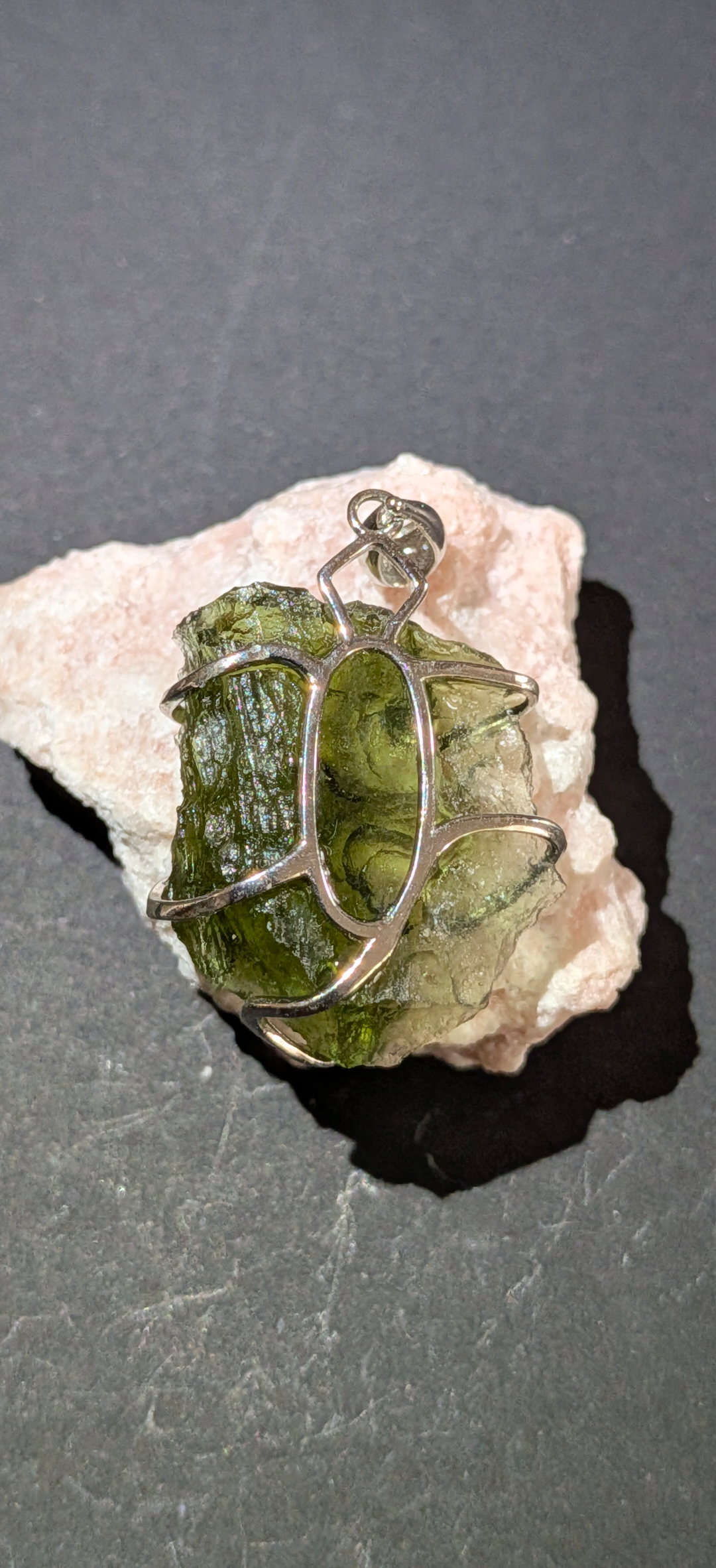 Moldavite Five Legged Ant Pendant - Vrabce - 925 Silver - 2,4g #33