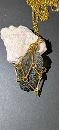 Gold Plated Caged Freeform Pendant - Olesnice 3,95g #64