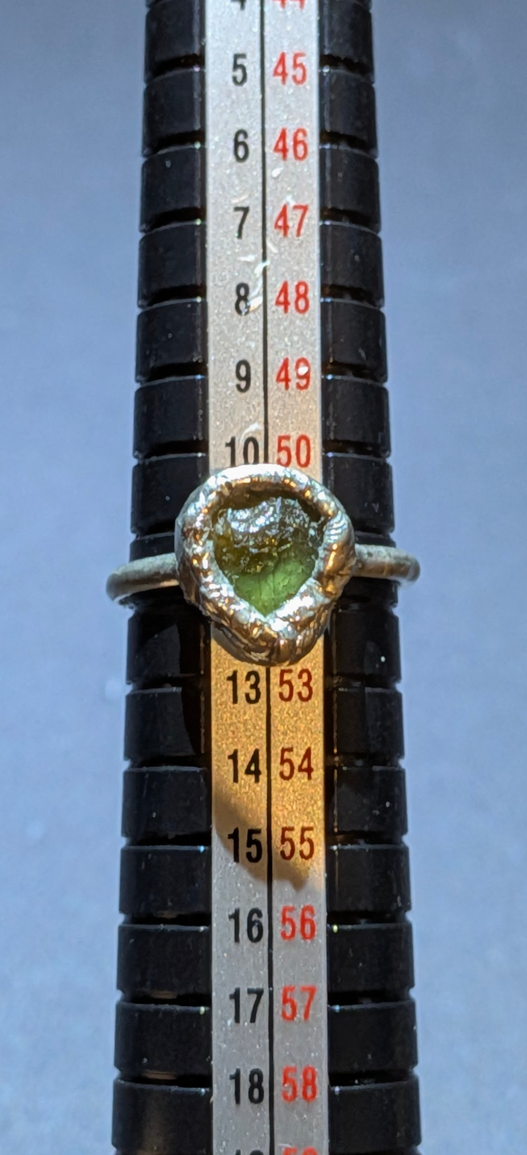 Raw Moldavite Cast Ring - Chlum 0,6g #54